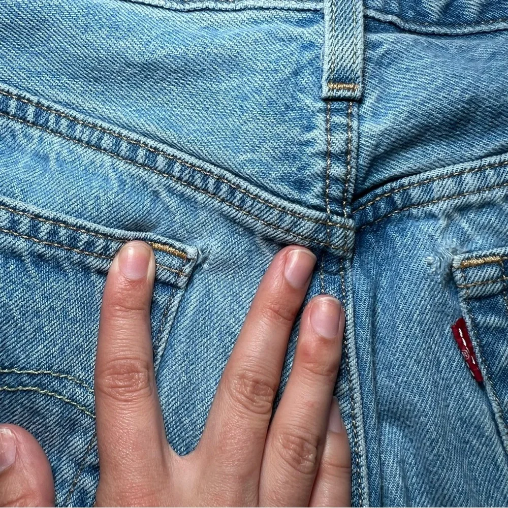 Levi's Light Blue Straight Leg Jeans - Picture 8 of 11